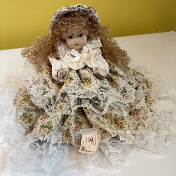 Vintage Doll Porcellane Di Capodimonte Doll 8in Tall Porcelain Doll - Picture 1 of 5